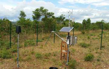 Estaes Meteorolgicas: sensores, formas de comunicao e armazenamento de dados