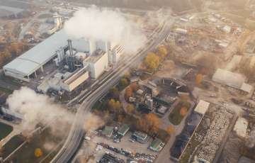 Especialistas da qualidade do ar: reas mais desprovidas na Inglaterra revelam nveis elevados de emisses de poluio na atmosfera 